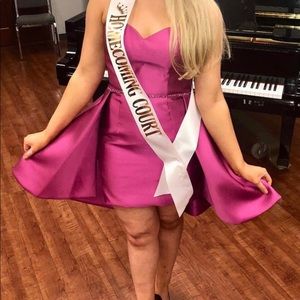 Ellie Wilde prom/homecoming/formal dress